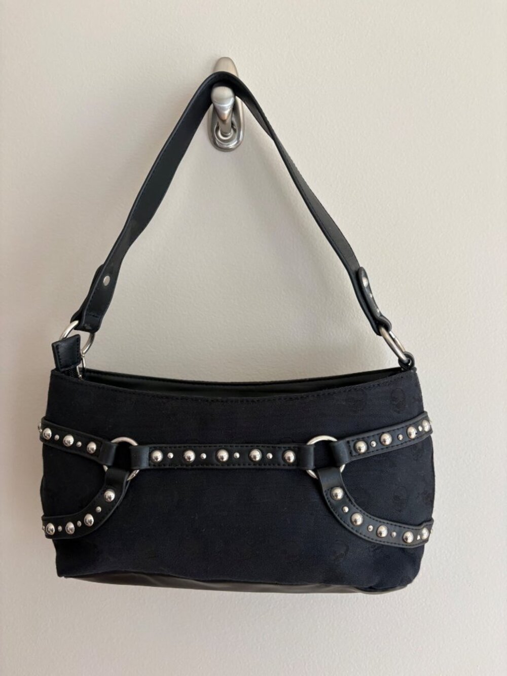 Harley-Davidson Y2K Skull & Studded Goth Biker Shoulder Bag in Black - Picture 5 of 12